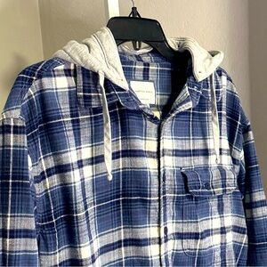 American Eagle Super Soft Hooded Flannel Relaxed Fit M